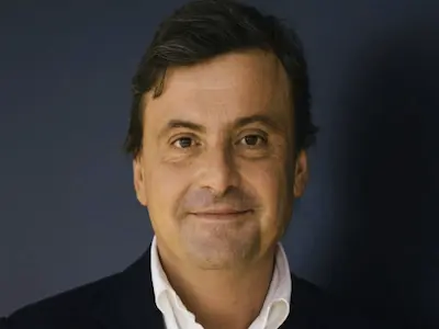 Carlo Calenda raccomanda Credessa